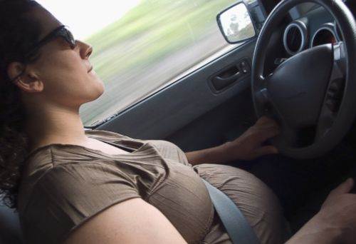 embarazo conducir