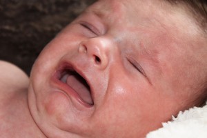 El llanto de los bebés provoca una reacción similar al miedo