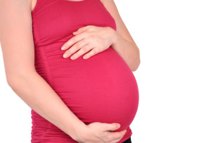 Claves para mantener el pecho firme tras el embarazo