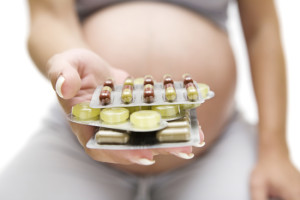Tomar paracetamol en el embarazo podría aumentar el riesgo de asma del hijo