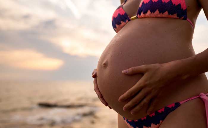 Consejos para ir a la playa embarazada