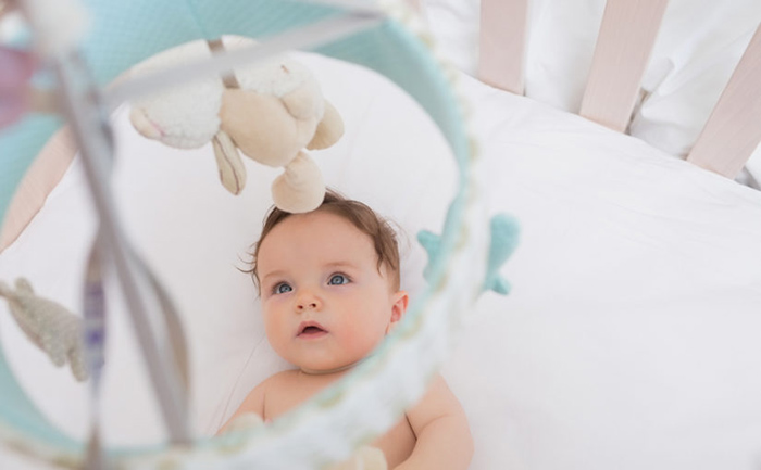 Los juguetes más adecuados para los primeros meses de vida del bebé
